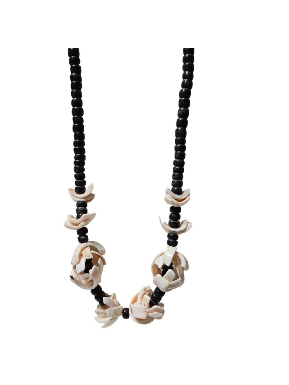 Vintage Chunky Shell Necklace Black White Beaded Beach Core Fashion Jewelry